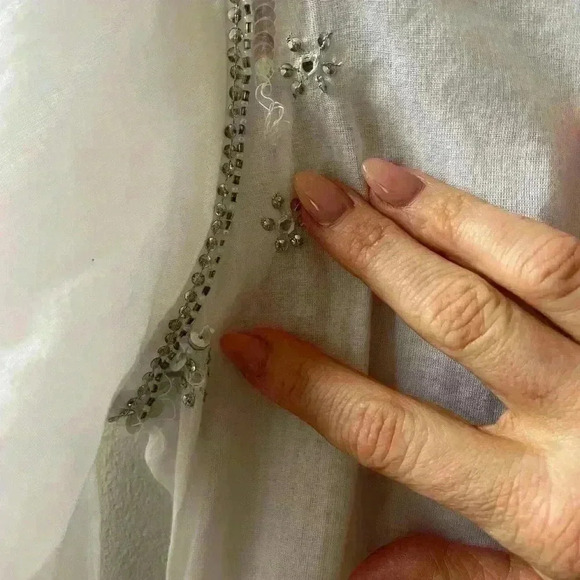 Juliet Dunn White Embroidered 3/4 Sleeves Delicate Tunic Shirt Sz 2 US 6/8. - Picture 9 of 14